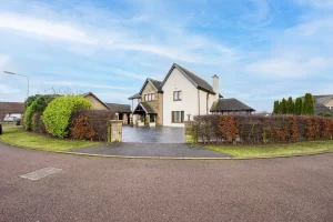 Advantages of Accepting Cash Offers for Quick Property Sales in Orange County